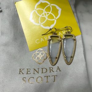 Kendra Scott skylar